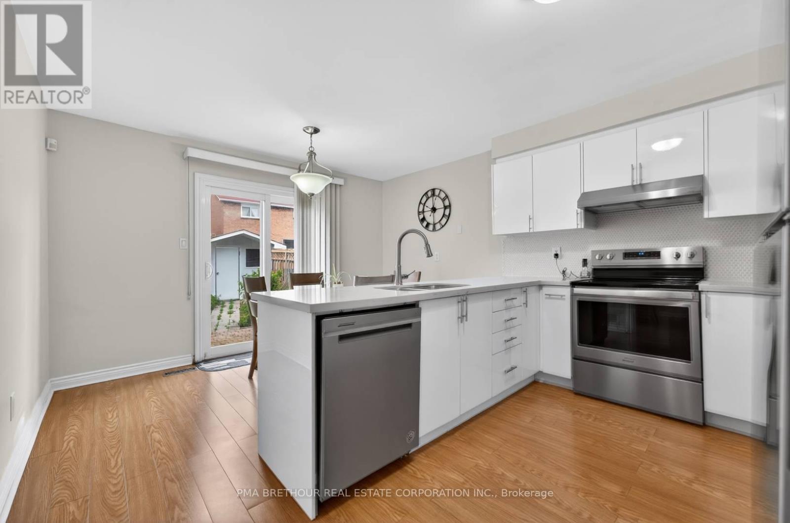 50 Patna Crescent, Vaughan (Maple), Ontario  L6A 1N6 - Photo 2 - N13445198