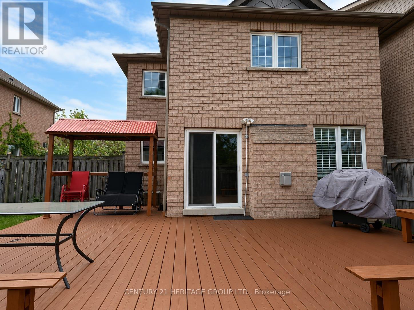 44 Starr Crescent, Aurora, Ontario  L4G 7X3 - Photo 2 - N13445276
