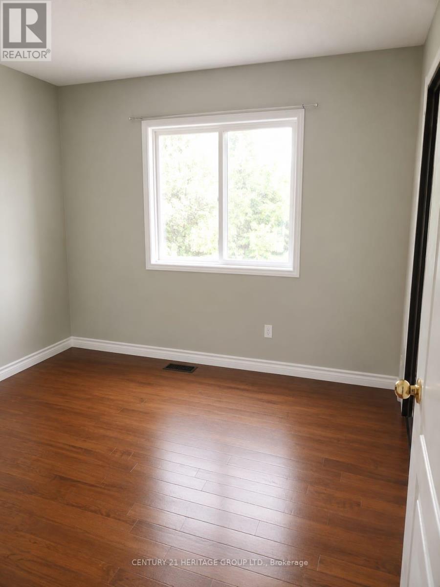 44 Starr Crescent, Aurora, Ontario  L4G 7X3 - Photo 7 - N13445276