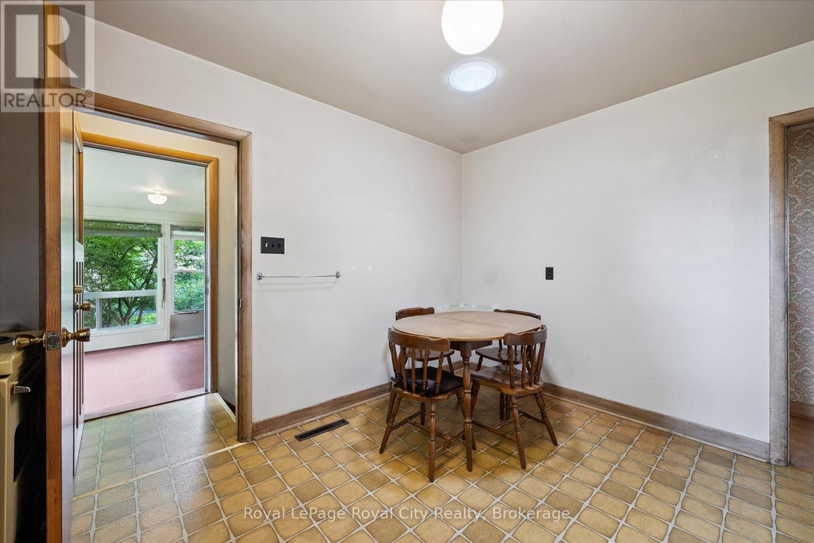 45 Waverley Drive, Guelph (Riverside Park), Ontario  N1E 1G7 - Photo 15 - X13445664