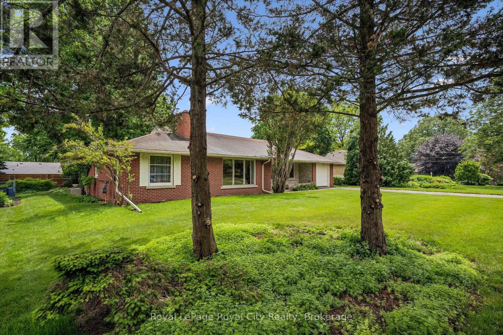 45 Waverley Drive, Guelph (Riverside Park), Ontario  N1E 1G7 - Photo 3 - X13445664