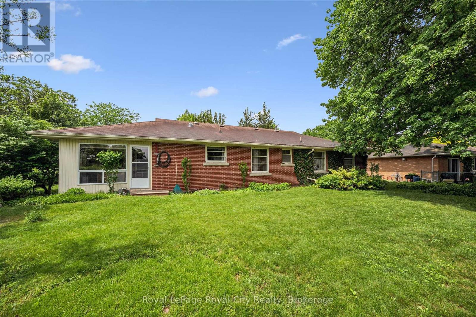 45 Waverley Drive, Guelph (Riverside Park), Ontario  N1E 1G7 - Photo 35 - X13445664