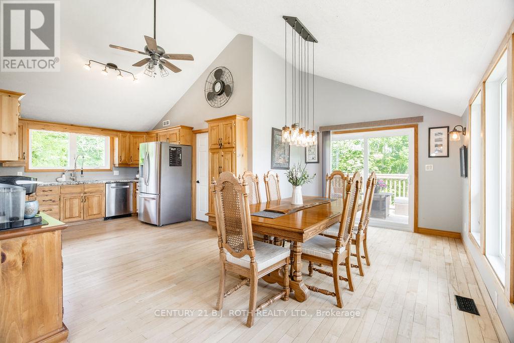 2711 Foxmead Road, Oro-Medonte, Ontario  L0K 1E0 - Photo 12 - S13445182