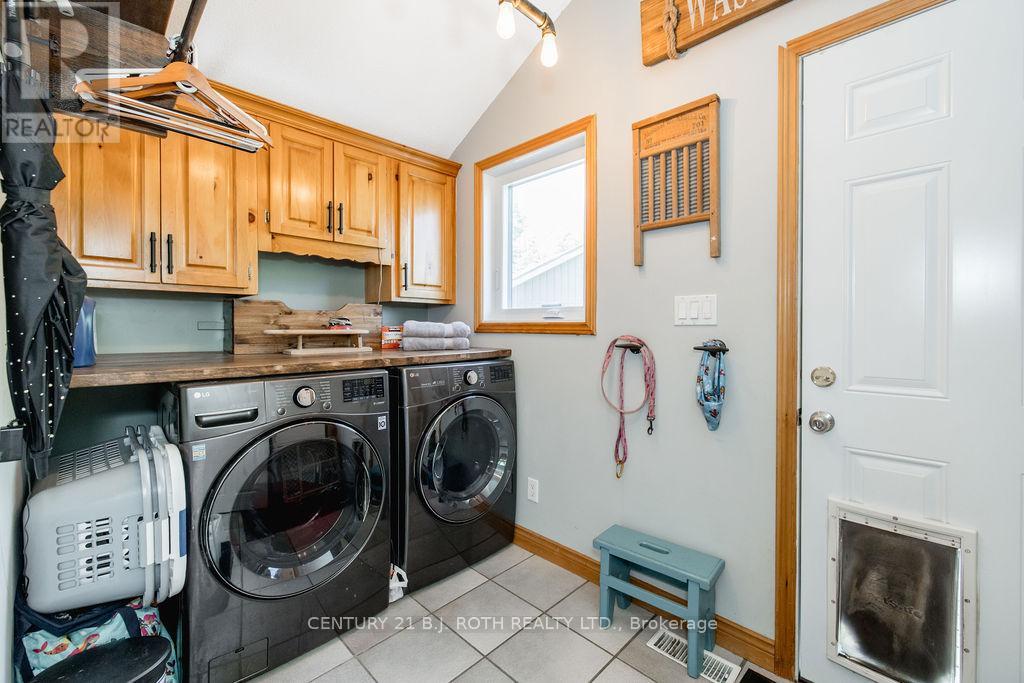 2711 Foxmead Road, Oro-Medonte, Ontario  L0K 1E0 - Photo 13 - S13445182