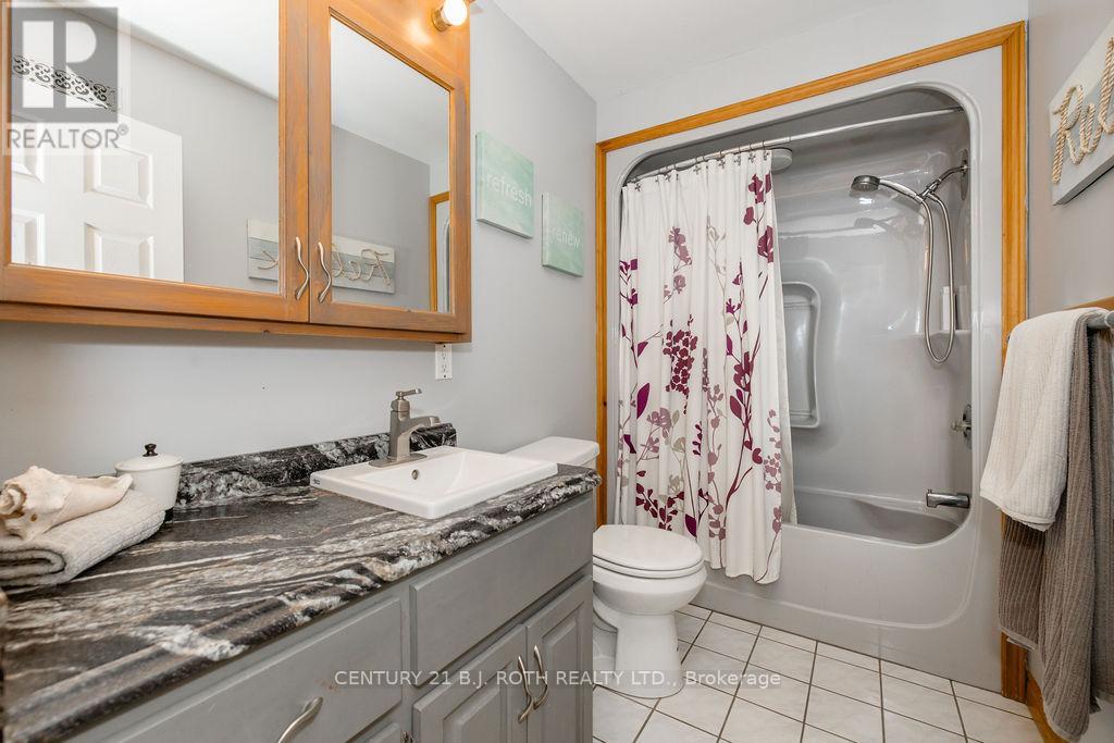 2711 Foxmead Road, Oro-Medonte, Ontario  L0K 1E0 - Photo 17 - S13445182