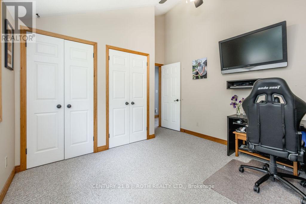 2711 Foxmead Road, Oro-Medonte, Ontario  L0K 1E0 - Photo 20 - S13445182