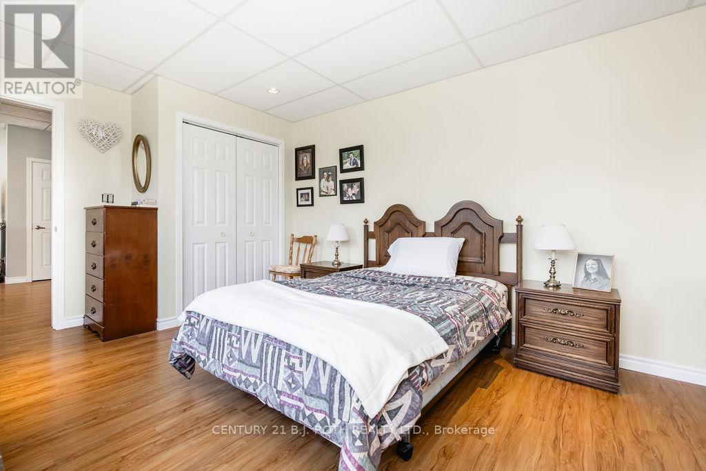 2711 Foxmead Road, Oro-Medonte, Ontario  L0K 1E0 - Photo 30 - S13445182