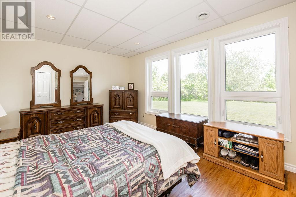 2711 Foxmead Road, Oro-Medonte, Ontario  L0K 1E0 - Photo 31 - S13445182