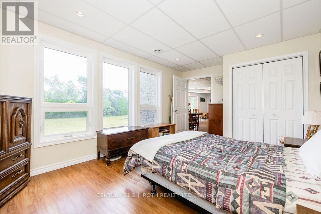2711 Foxmead Road, Oro-Medonte, Ontario  L0K 1E0 - Photo 32 - S13445182