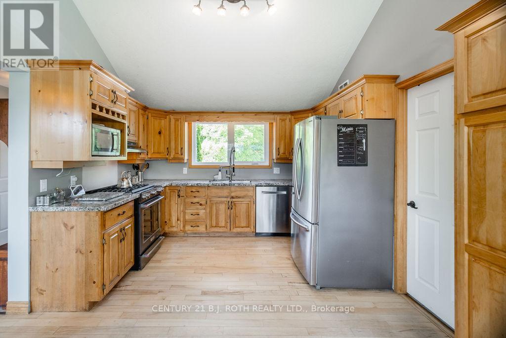 2711 Foxmead Road, Oro-Medonte, Ontario  L0K 1E0 - Photo 9 - S13445182
