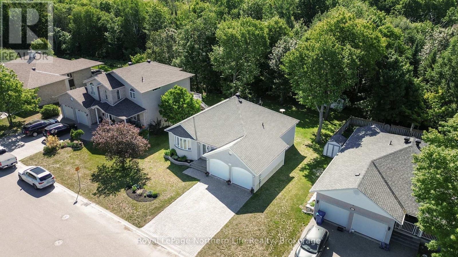 413 Pearce Street, North Bay, Ontario  P1C 1M8 - Photo 5 - X13445340