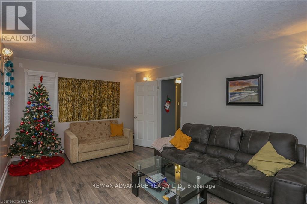 Upper - 17 Sterling Street, London East, Ontario  N5Y 1Y4 - Photo 16 - X13019226