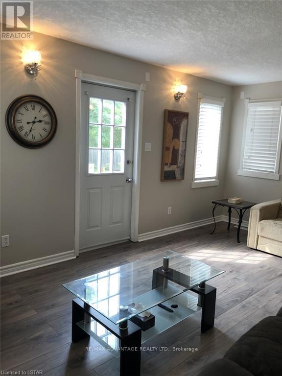 Upper - 17 Sterling Street, London East, Ontario  N5Y 1Y4 - Photo 14 - X13019226
