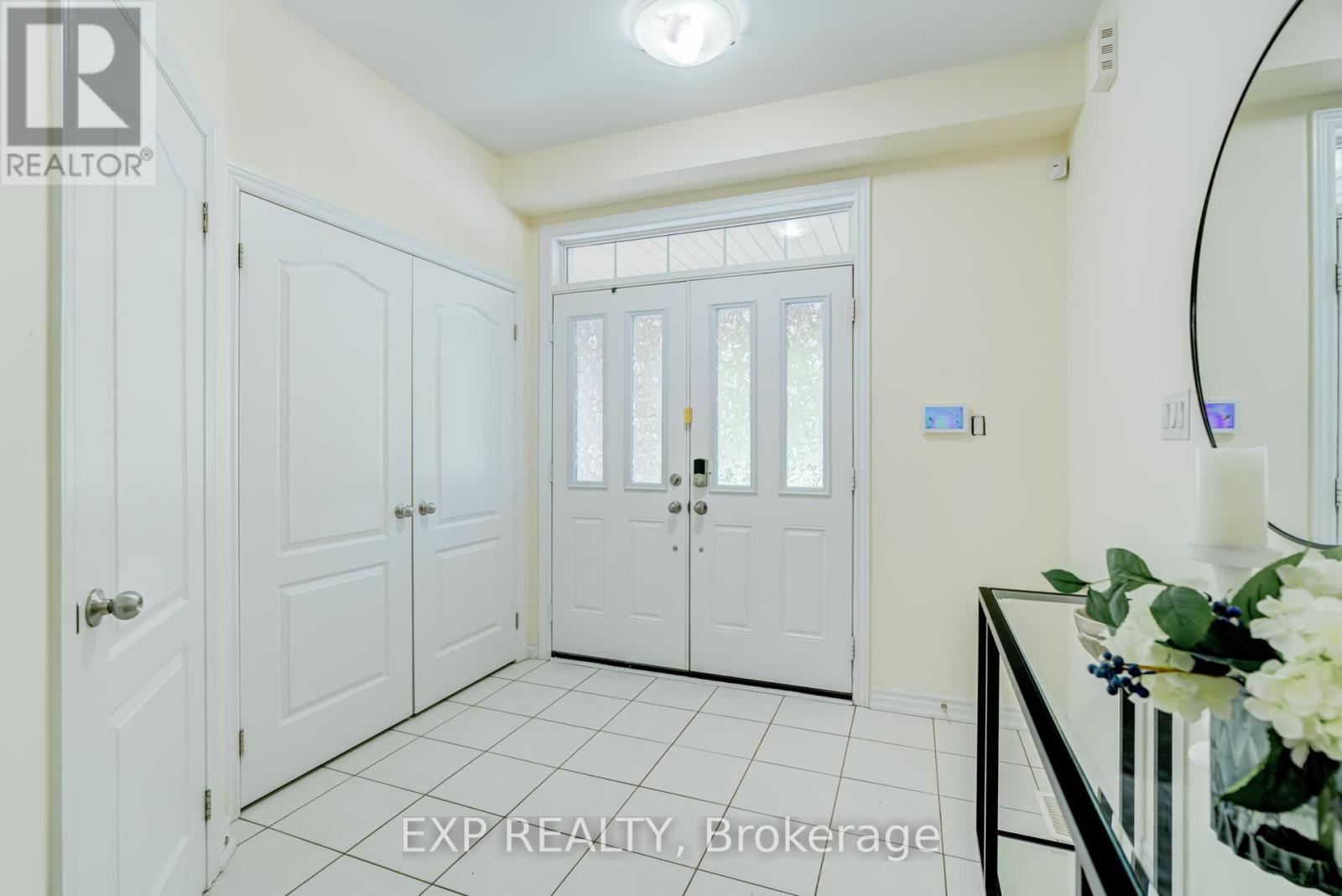 783 Agnew Crescent, Milton, Ontario  L9T 8M5 - Photo 3 - W13445138