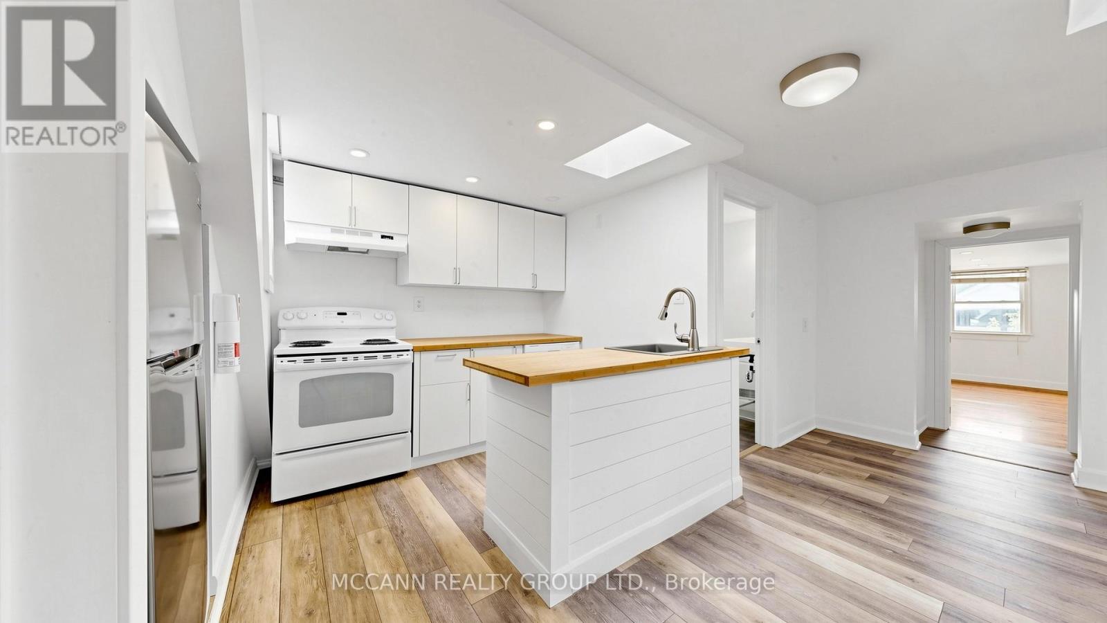 384 Whitmore Avenue, Toronto, Ontario  M6E 2N4 - Photo 10 - W13445150