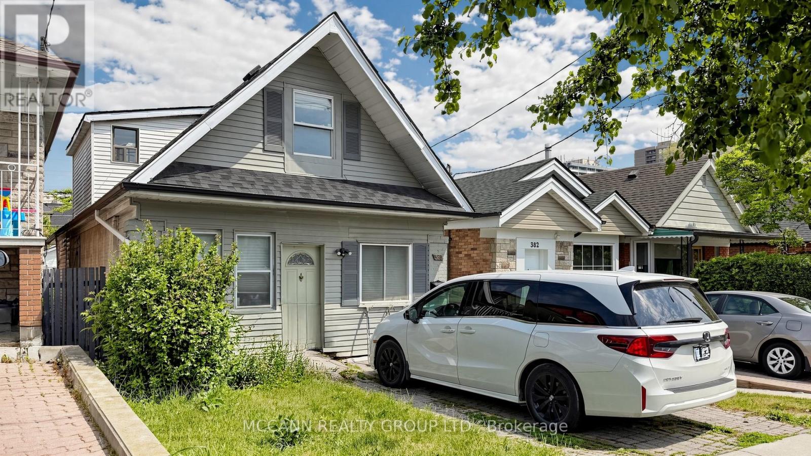 384 Whitmore Avenue, Toronto, Ontario  M6E 2N4 - Photo 3 - W13445150