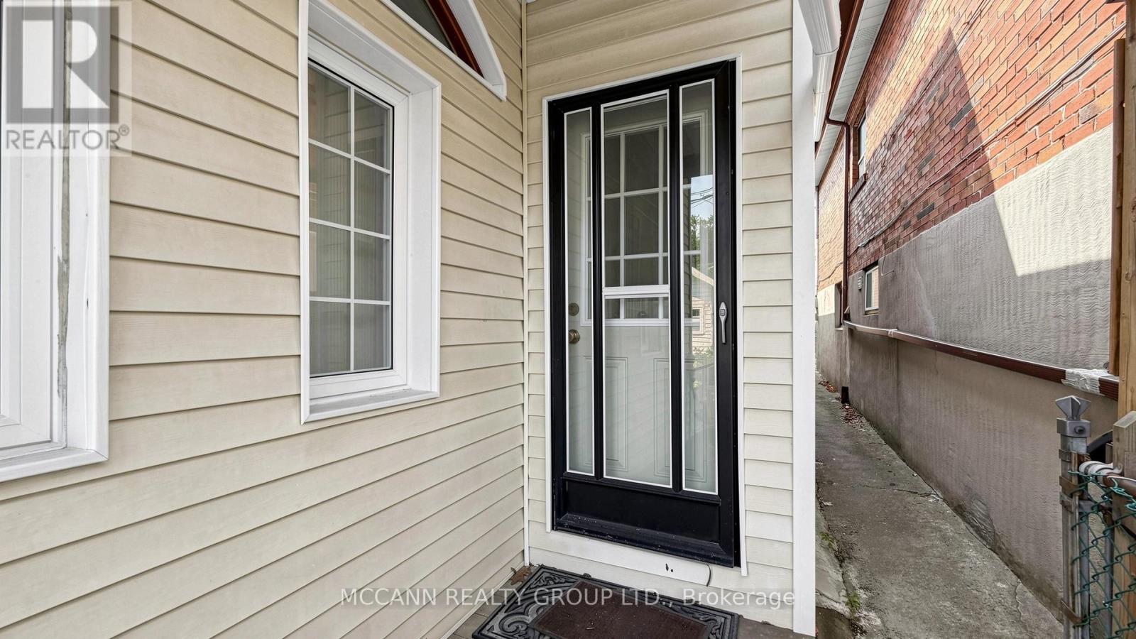 384 Whitmore Avenue, Toronto, Ontario  M6E 2N4 - Photo 4 - W13445150