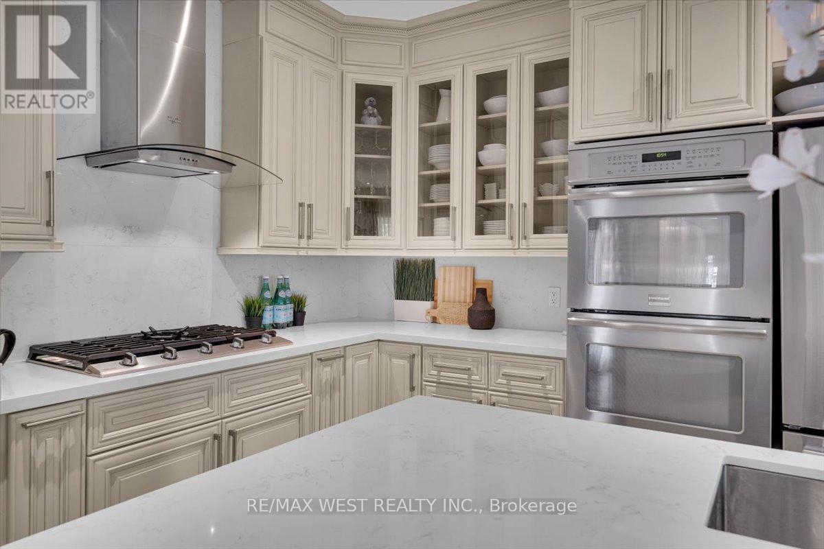 2456 Bridge Road, Oakville, Ontario  L6L 2H1 - Photo 14 - W13445188