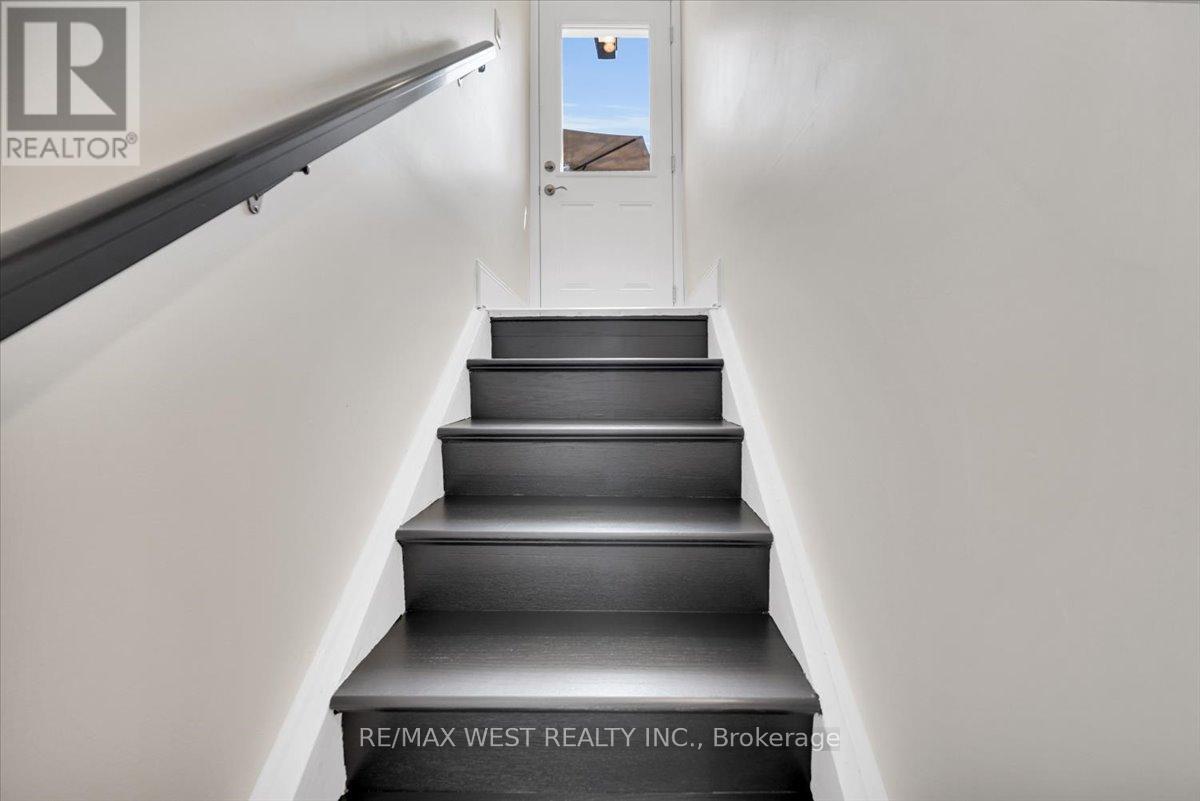 2456 Bridge Road, Oakville, Ontario  L6L 2H1 - Photo 40 - W13445188