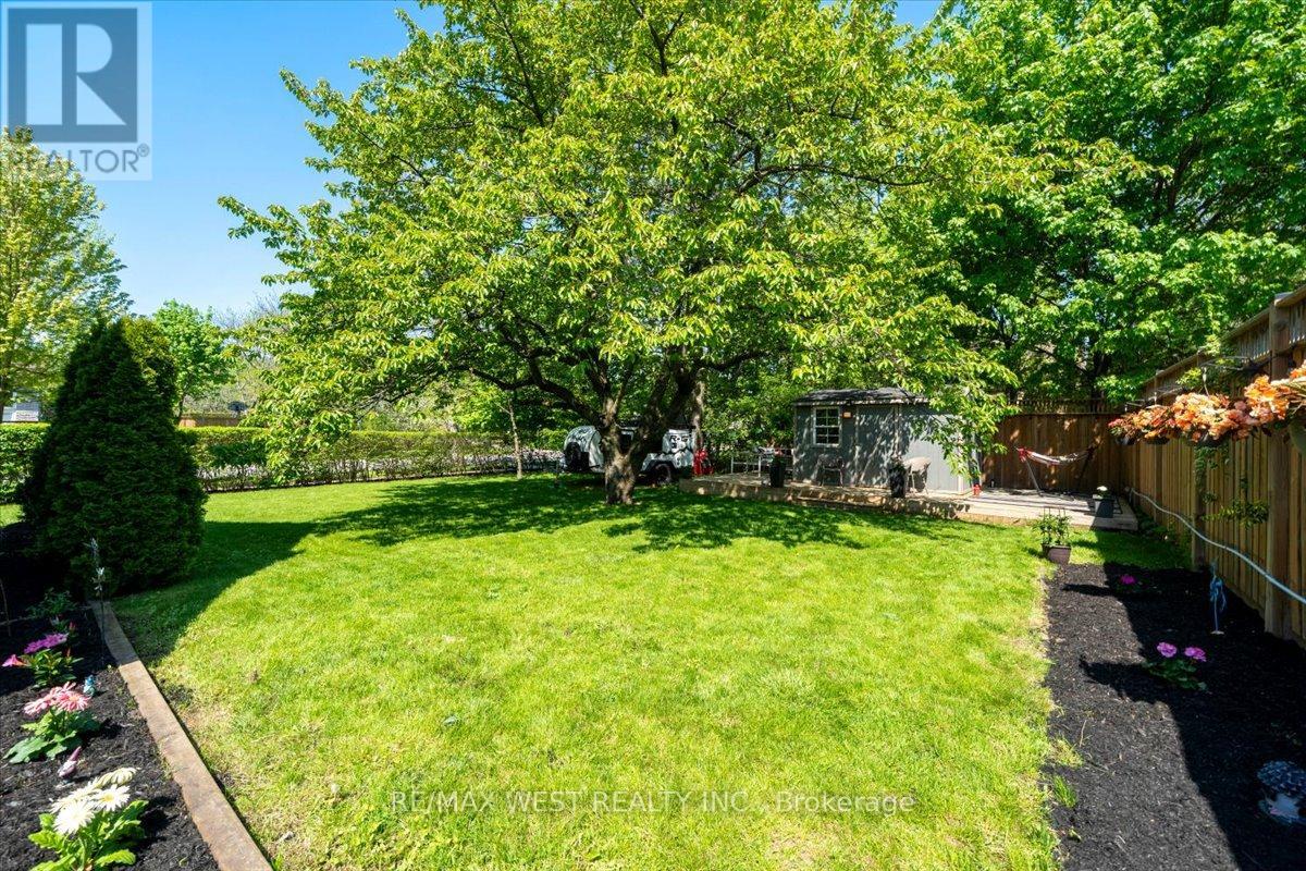 2456 Bridge Road, Oakville, Ontario  L6L 2H1 - Photo 41 - W13445188