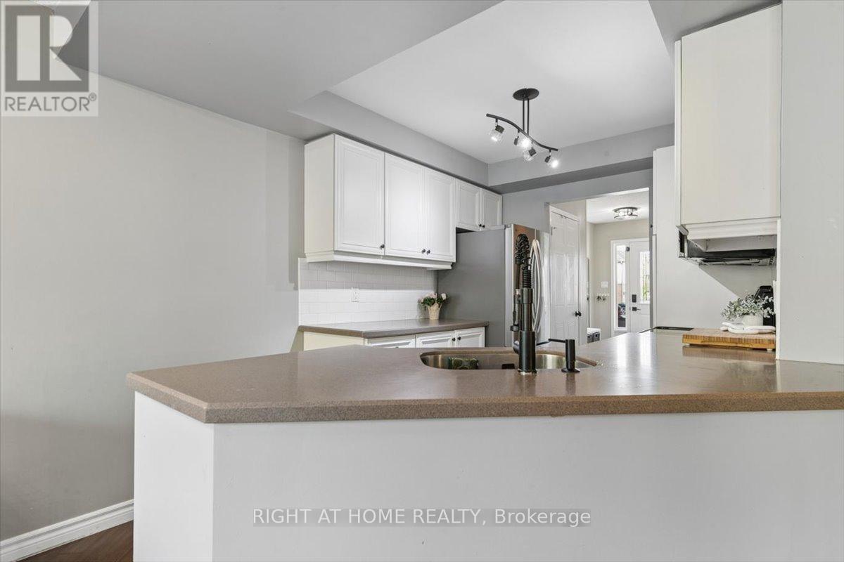 22 - 2960 Headon Forest Drive, Burlington, Ontario  L7M 4G5 - Photo 5 - W13445200