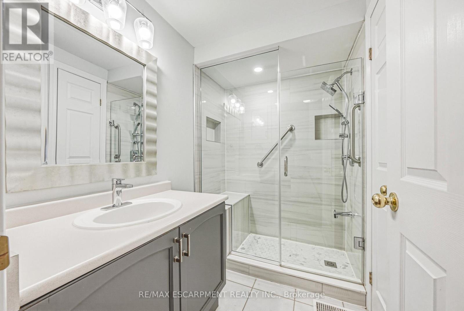 42 - 4045 Upper Middle Road, Burlington, Ontario  L7M 4S9 - Photo 12 - W13445214