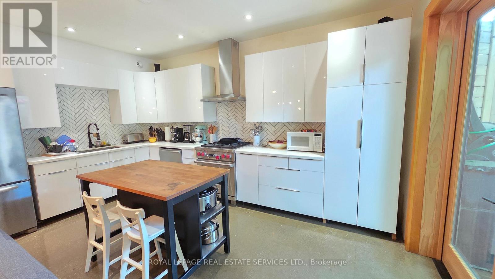 24 Morningside Avenue, Toronto, Ontario  M6S 1C3 - Photo 25 - W13445230