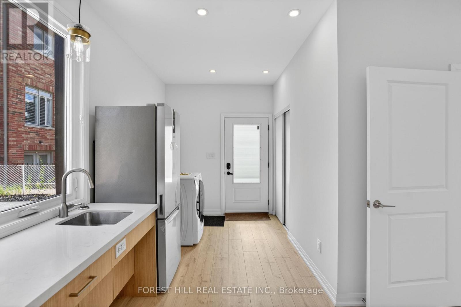 R - Garden Suite - 20 John Best Avenue, Toronto, Ontario  M9N 1C3 - Photo 2 - W13445234
