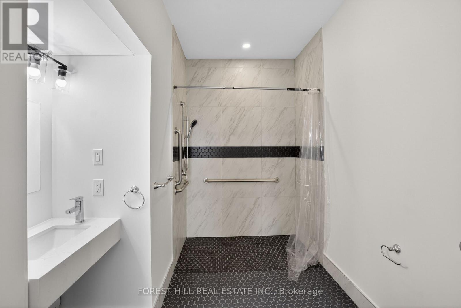 R - Garden Suite - 20 John Best Avenue, Toronto, Ontario  M9N 1C3 - Photo 5 - W13445234