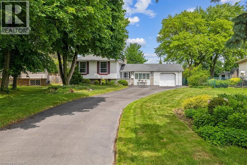 668 Bridle Wood, Burlington, Ontario  L7L 4E1 - Photo 3 - 40826578