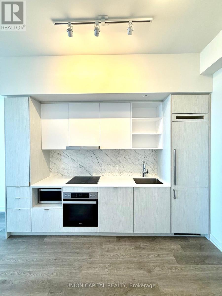 7006 - 55 Cooper Street, Toronto, Ontario  M5E 0G1 - Photo 4 - C13445324