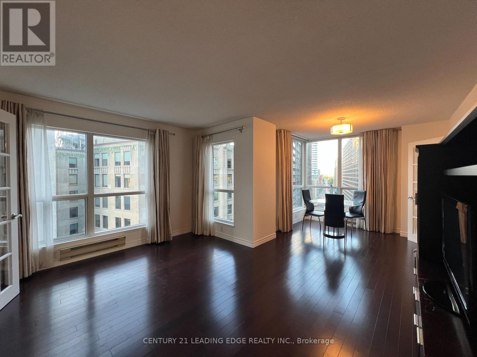 1115 - 7 CARLTON STREET, Toronto, Ontario