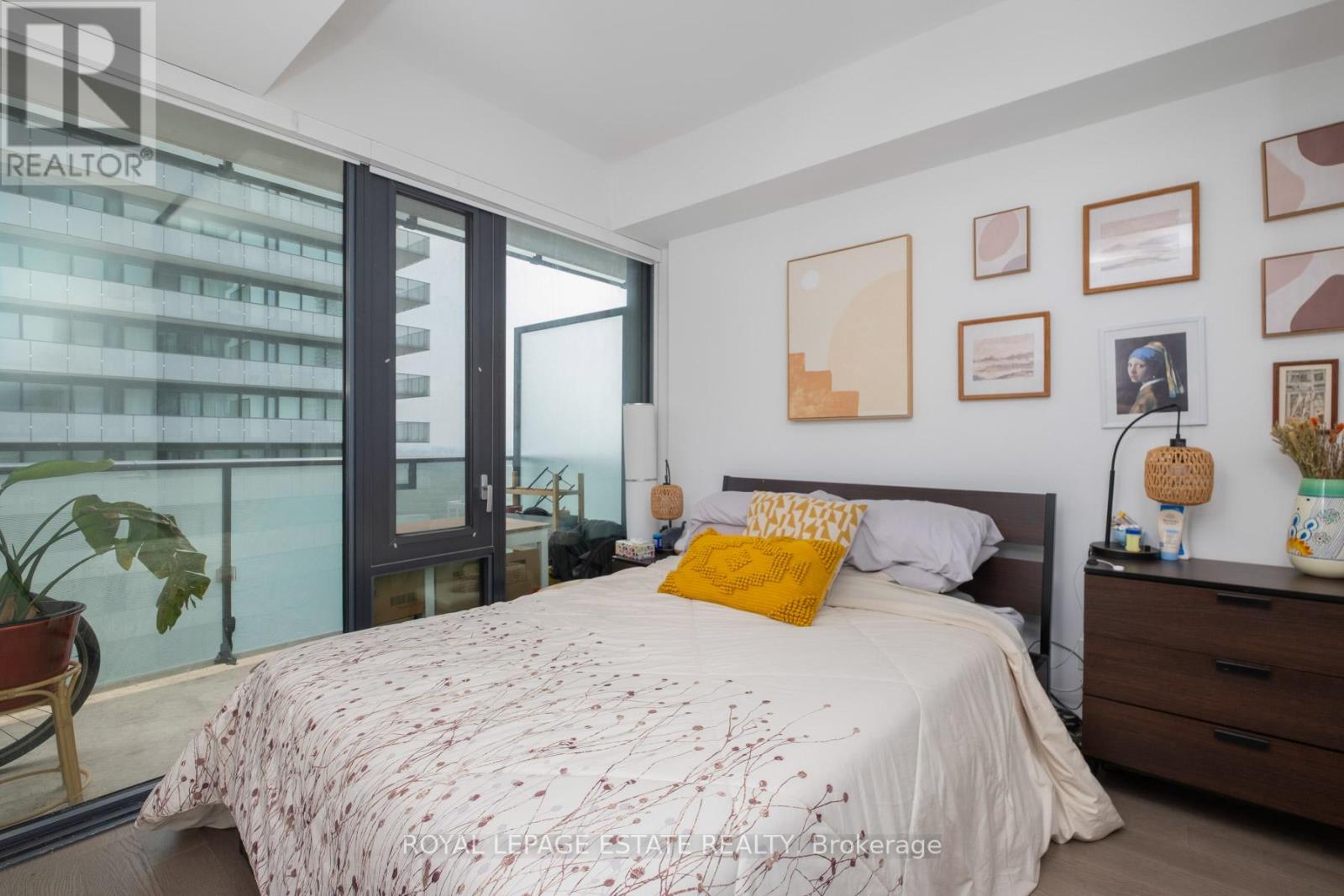 2607 - 161 Roehampton Avenue, Toronto, Ontario  M4P 0C8 - Photo 11 - C13445402
