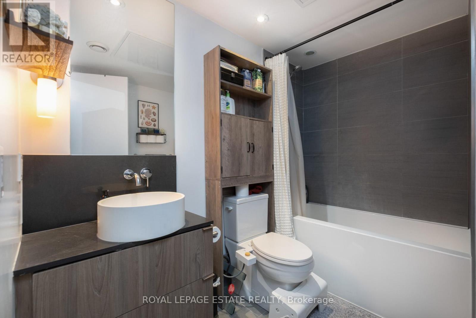 2607 - 161 Roehampton Avenue, Toronto, Ontario  M4P 0C8 - Photo 12 - C13445402