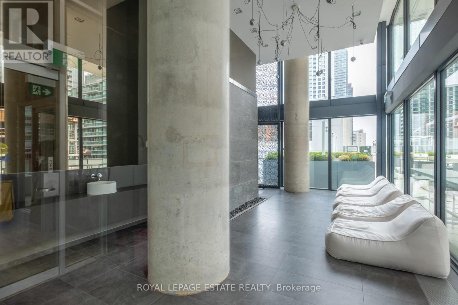 2607 - 161 Roehampton Avenue, Toronto, Ontario  M4P 0C8 - Photo 16 - C13445402