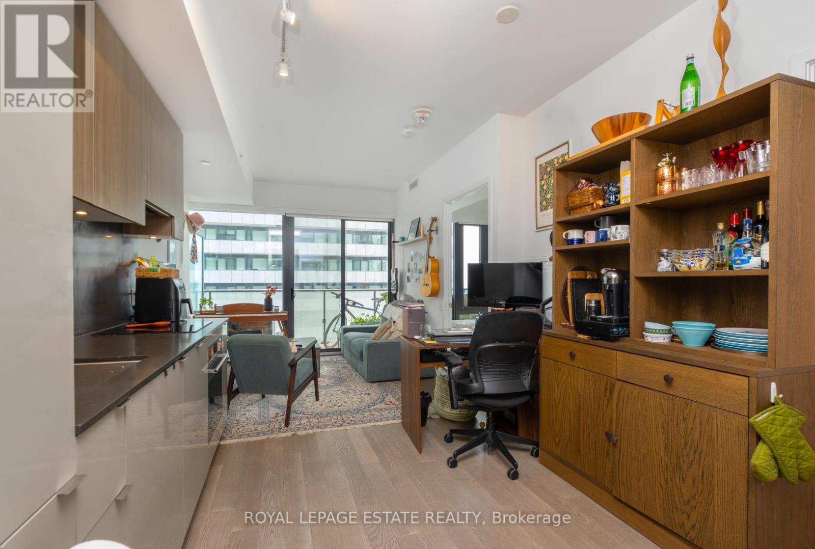 2607 - 161 Roehampton Avenue, Toronto, Ontario  M4P 0C8 - Photo 6 - C13445402
