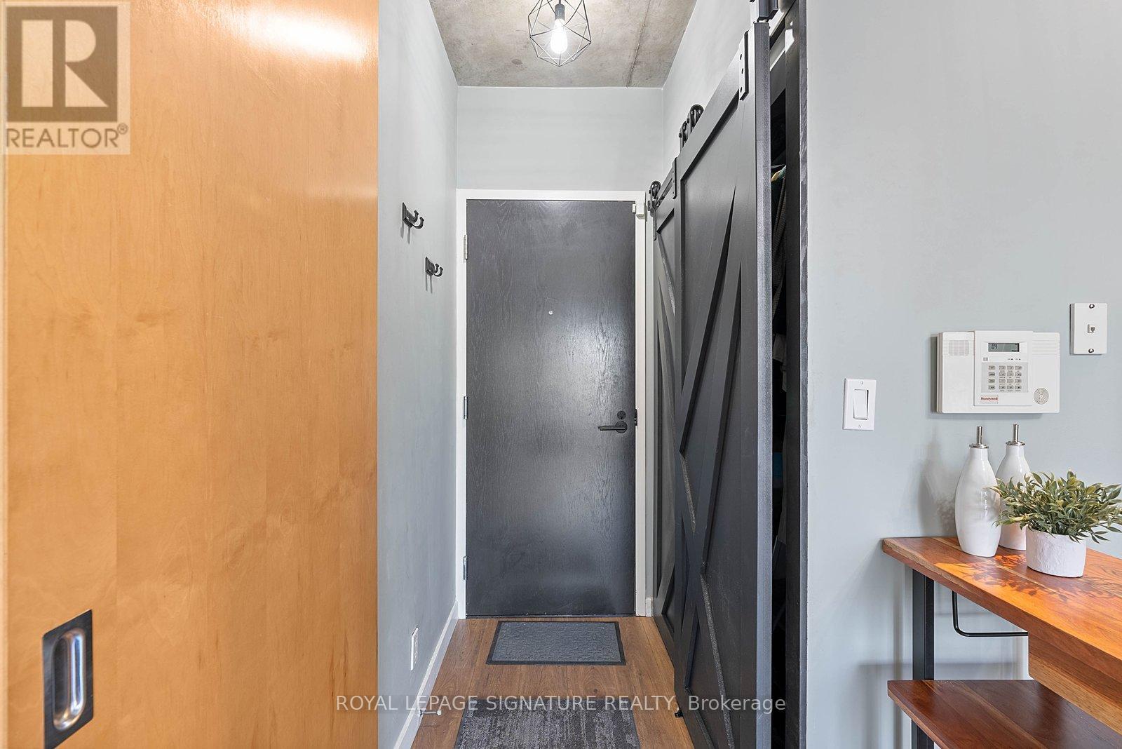411 - 1 Shaw Street, Toronto, Ontario  M6K 0A1 - Photo 2 - C13445580