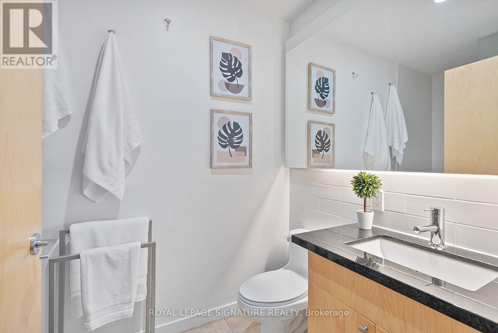 411 - 1 Shaw Street, Toronto, Ontario  M6K 0A1 - Photo 25 - C13445580