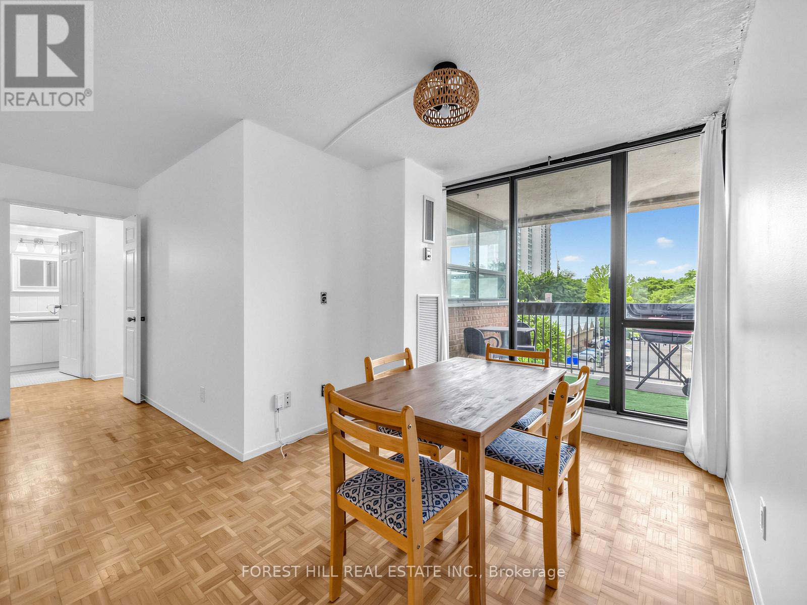 446 - 53 Mccaul Street, Toronto, Ontario M5T 2W9 - Photo 10 - C13445600
