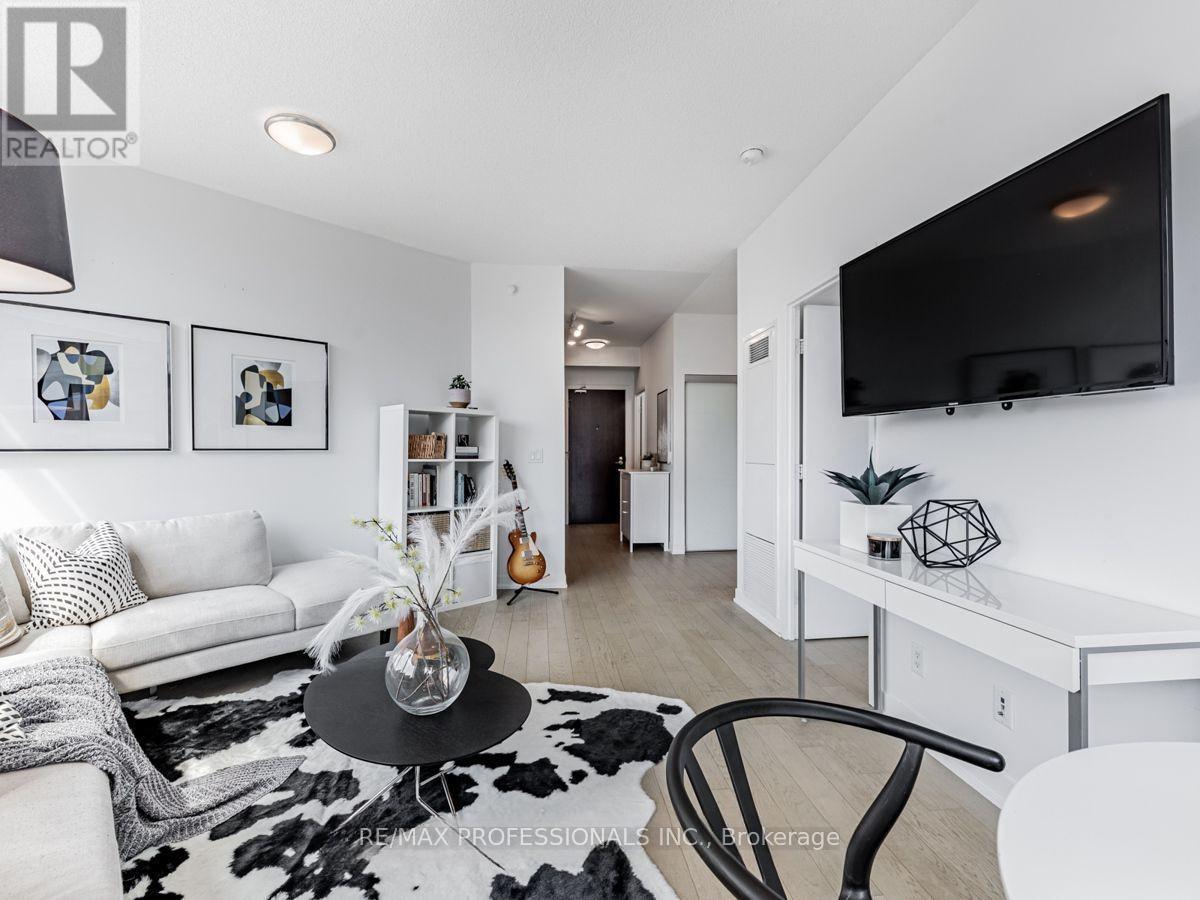 N303 - 120 BAYVIEW AVENUE, Toronto, Ontario