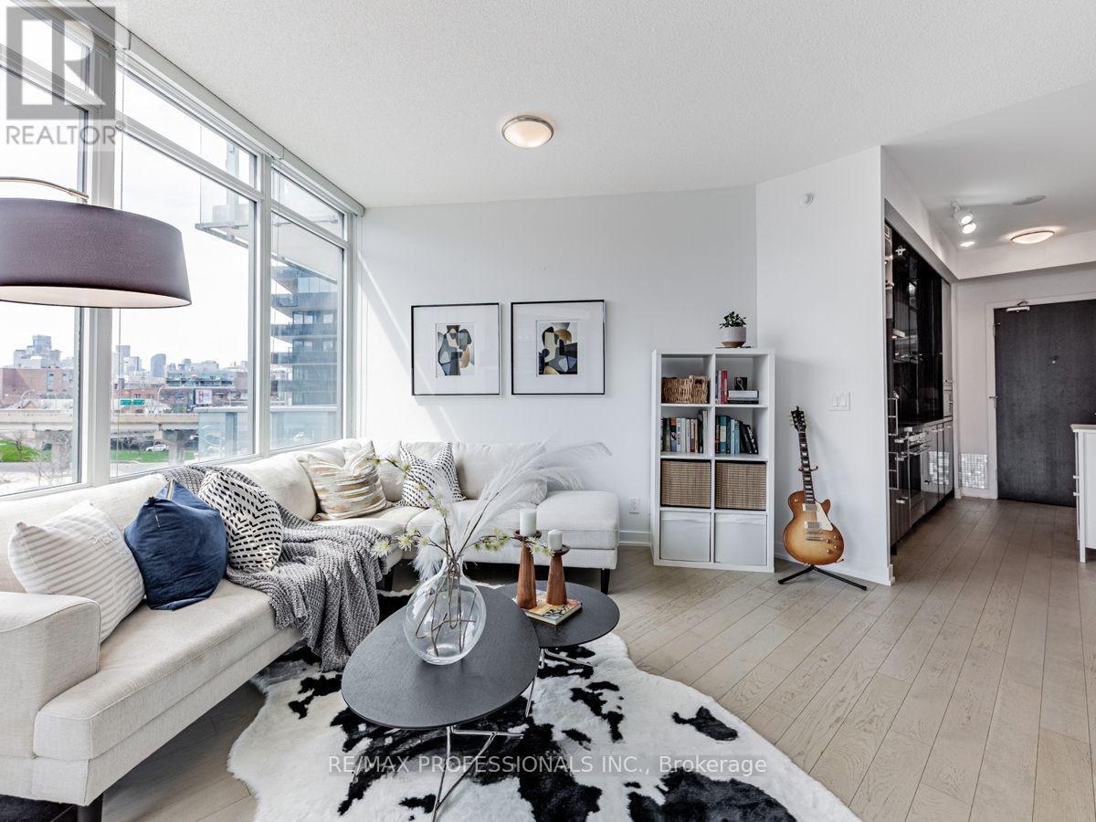 N303 - 120 Bayview Avenue, Toronto, Ontario  M5A 0G4 - Photo 15 - C13445626