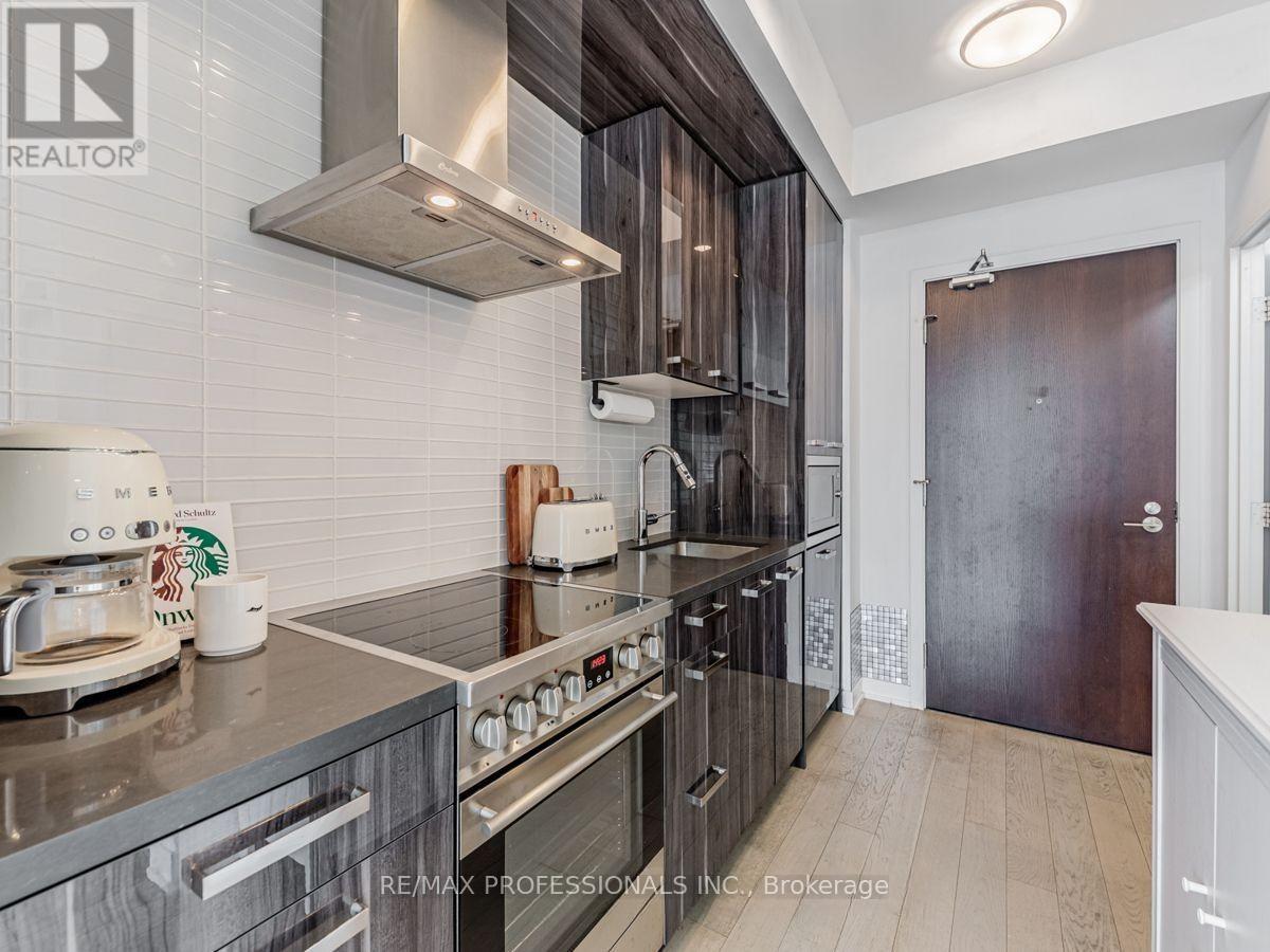 N303 - 120 Bayview Avenue, Toronto, Ontario  M5A 0G4 - Photo 7 - C13445626