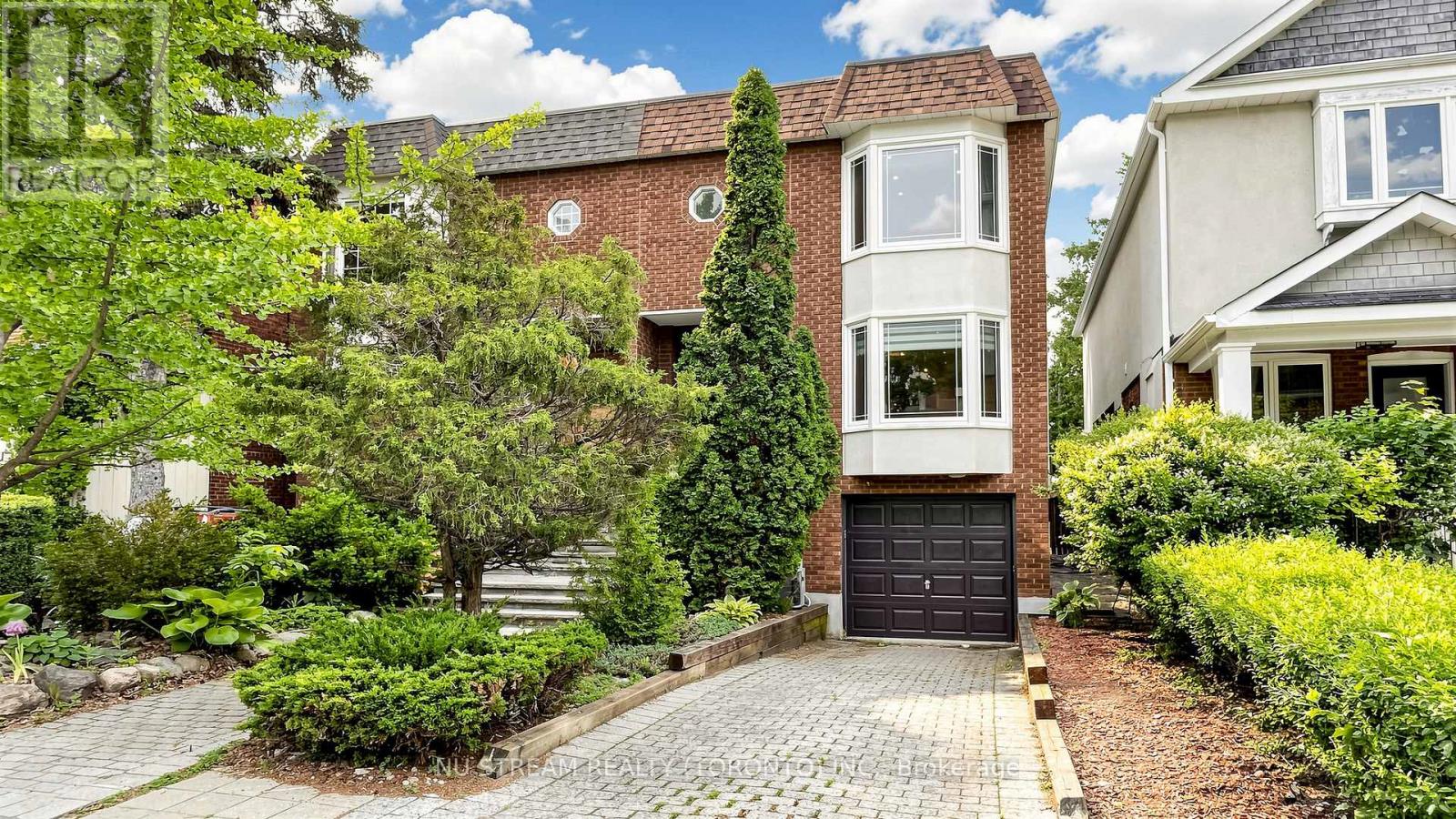 31 BOWOOD AVENUE, Toronto, Ontario