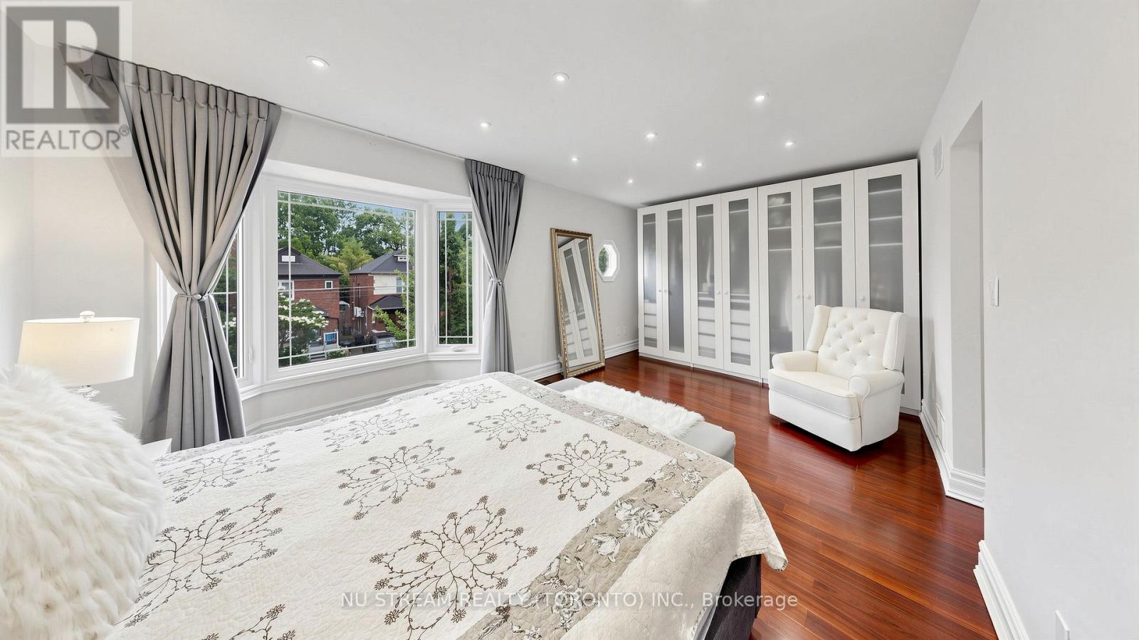 31 Bowood Avenue, Toronto, Ontario  M4N 1Y3 - Photo 12 - C13445640