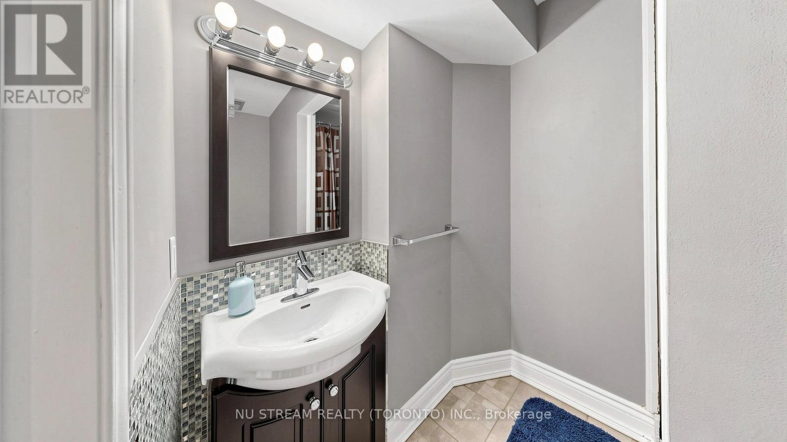 31 Bowood Avenue, Toronto, Ontario  M4N 1Y3 - Photo 20 - C13445640