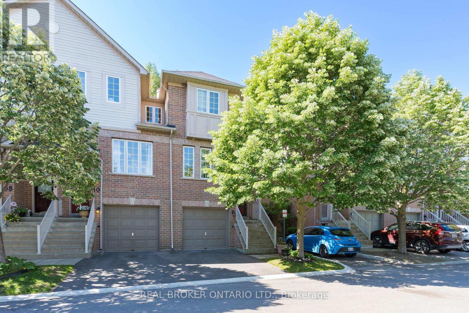 42 - 42 Palomino Trail, Halton Hills, Ontario L7G 6E9 - Photo 3 - W13105818