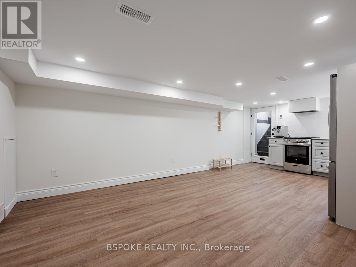 Bsmt - 4 Hartford Avenue, Toronto, Ontario  M4L 1N9 - Photo 14 - E13445354