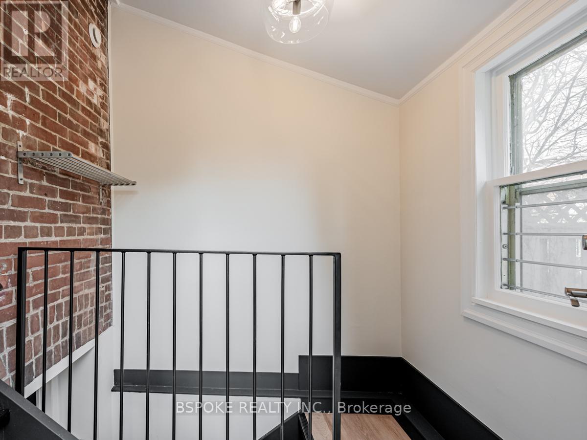 Bsmt - 4 Hartford Avenue, Toronto, Ontario  M4L 1N9 - Photo 26 - E13445354