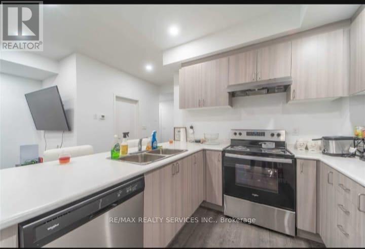 11a Falaise Road, Toronto, Ontario  M1E 3B6 - Photo 3 - E13445480