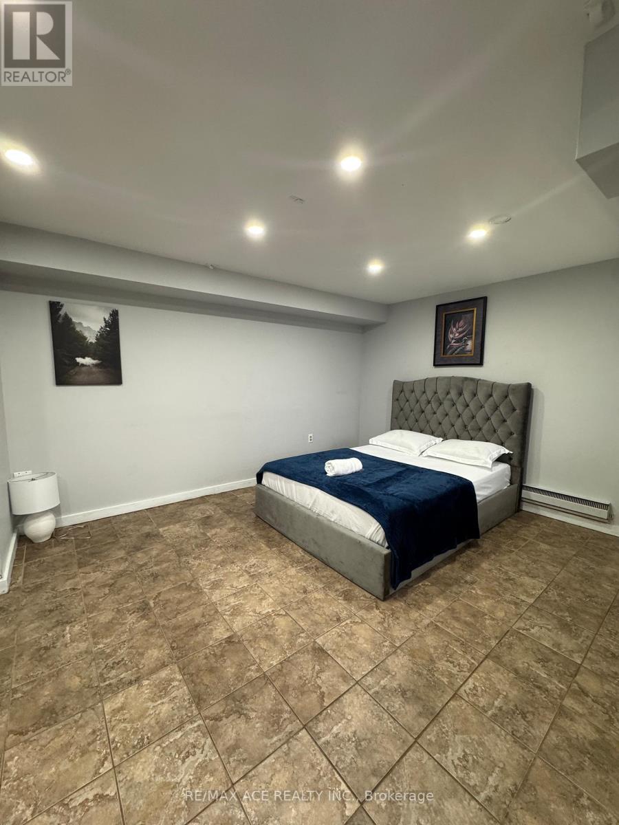 5 Windy Ridge Drive, Toronto, Ontario  M1M 1H6 - Photo 14 - E13445546